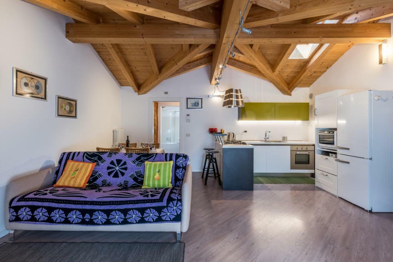 Appartement Mansarda Di Alex E Nataly à Calceranica al Lago Extérieur photo